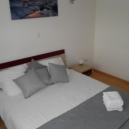 Apartmani Galeb Биоград на Мору Екстериор снимка