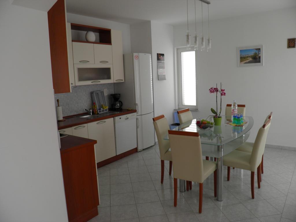 Apartmani Galeb Биоград на Мору Екстериор снимка