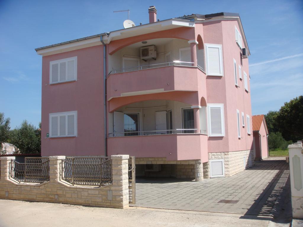 Apartmani Galeb Биоград на Мору Екстериор снимка