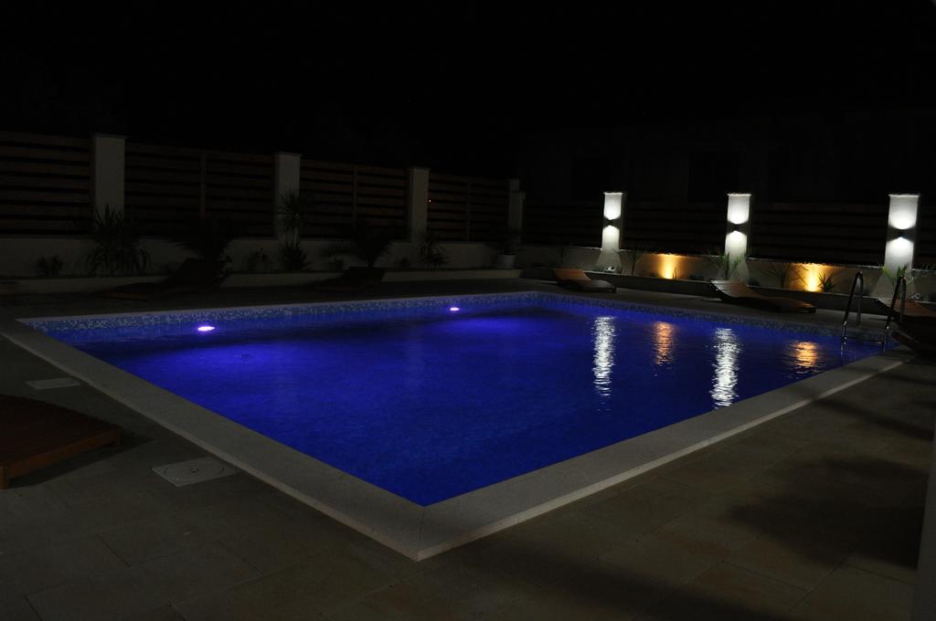 Apartmani Galeb Биоград на Мору Екстериор снимка