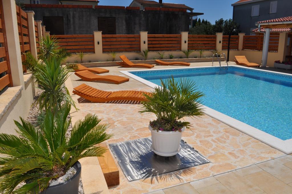 Apartmani Galeb Биоград на Мору Екстериор снимка