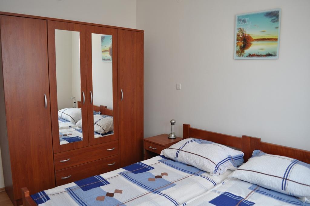 Apartmani Galeb Биоград на Мору Екстериор снимка