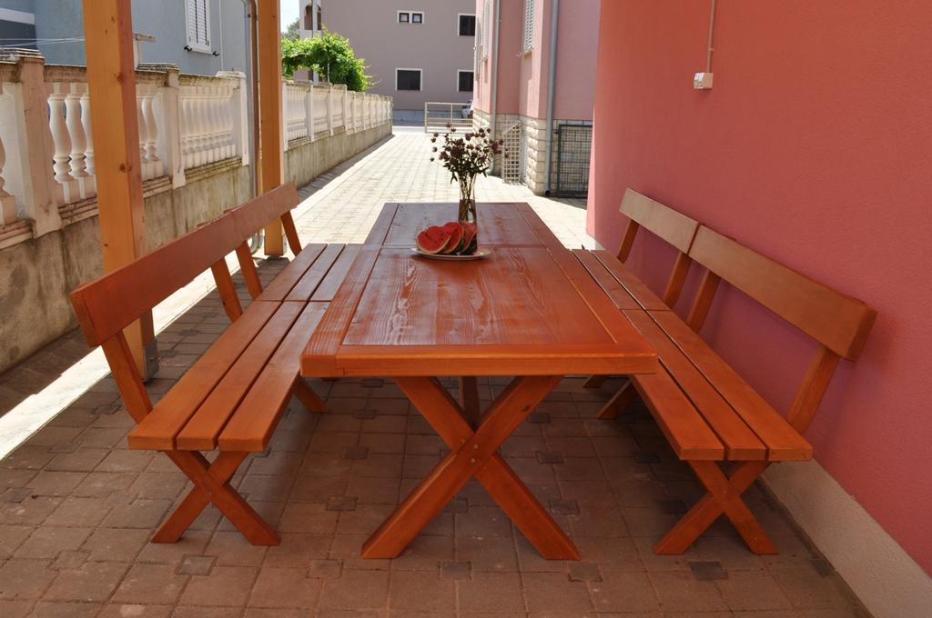 Apartmani Galeb Биоград на Мору Екстериор снимка