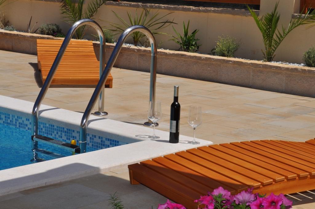 Apartmani Galeb Биоград на Мору Екстериор снимка
