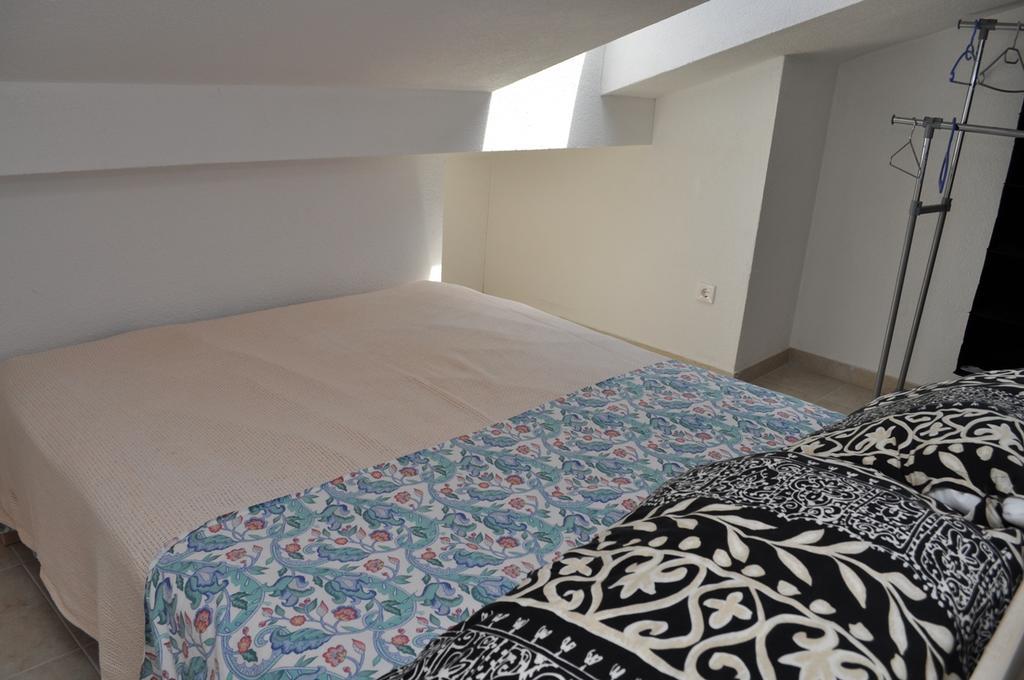 Apartmani Galeb Биоград на Мору Екстериор снимка